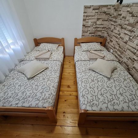 Raška Apartment Colovic מראה חיצוני תמונה